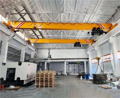 12 tonnás felső daru